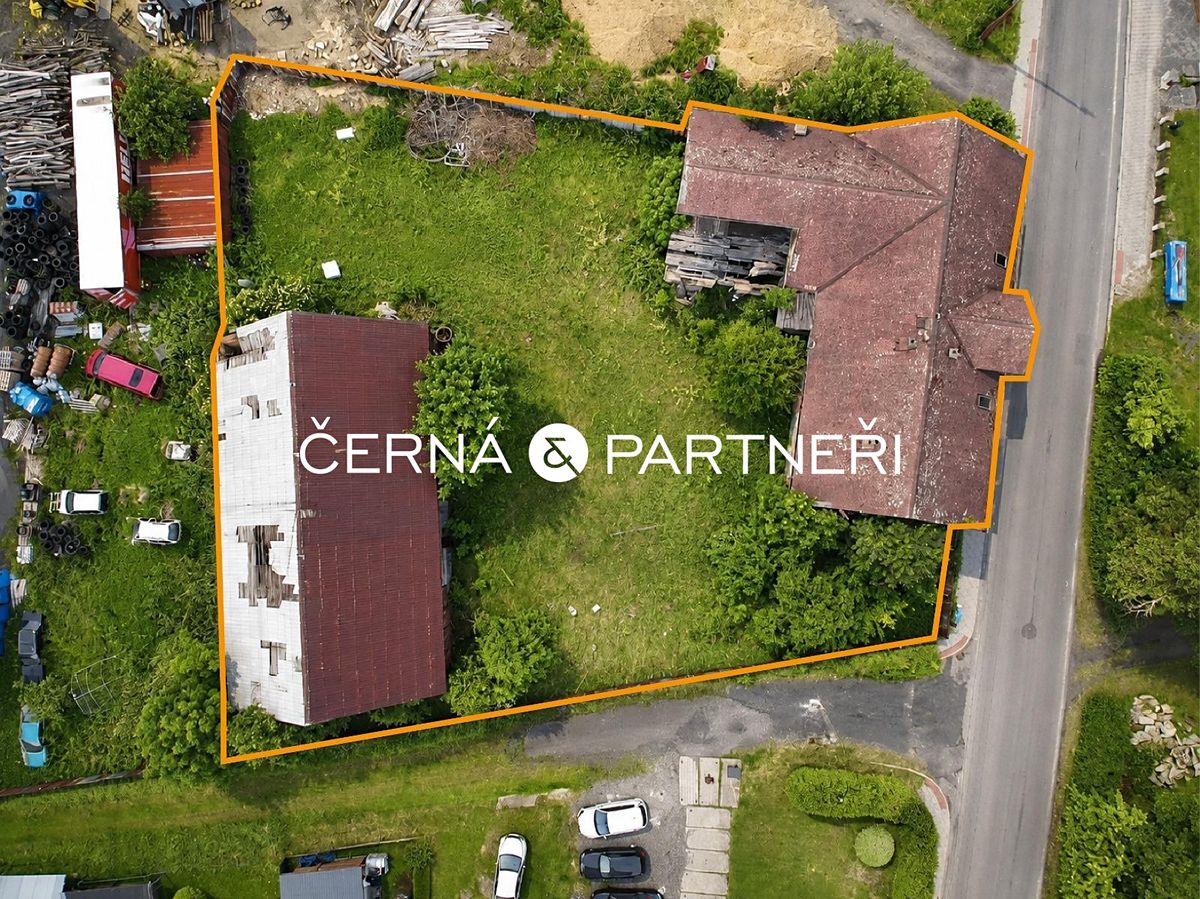 Prodej rodinného domu 500 m², pozemek 1657 m² – fotografie 3