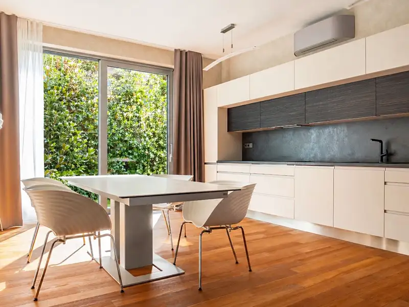 Prodej bytu 5+kk 180 m², Praha – náhled fotky 1