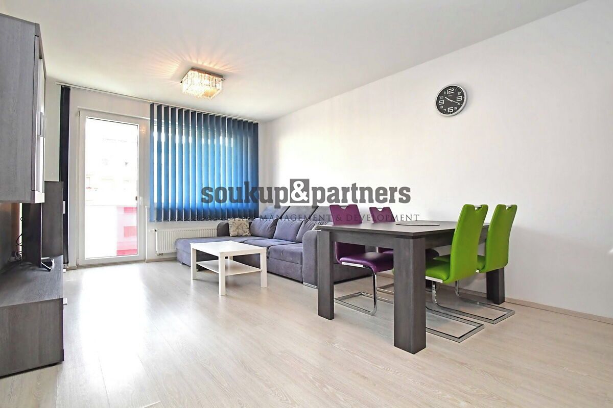 Pronájem bytu 3+kk 77 m²