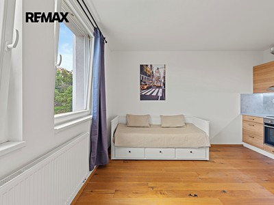 Pronájem bytu 1+kk 27 m²