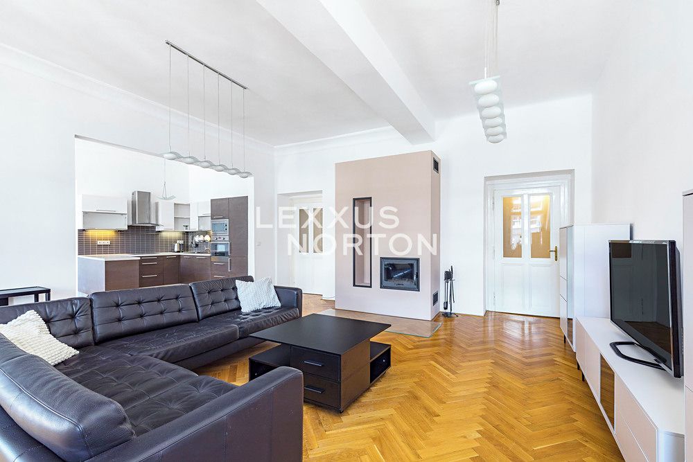 Pronájem bytu 4+kk 144 m²