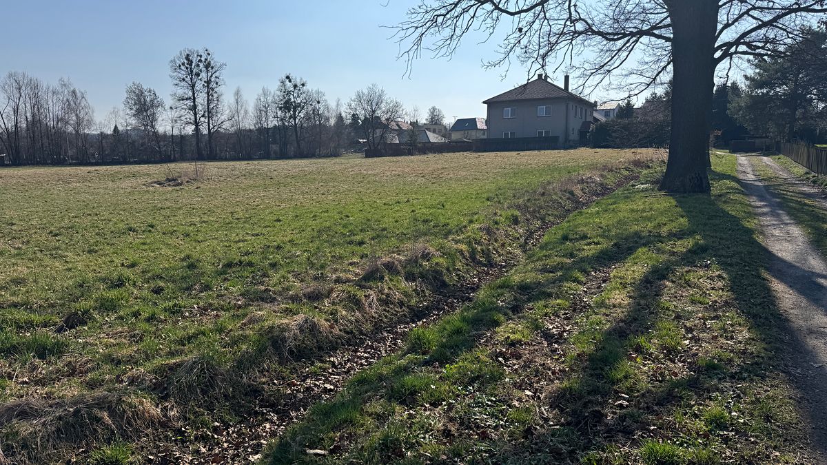 Prodej stavebního pozemku 8063 m² – fotografie 2