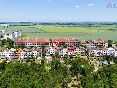 Prodej rodinného domu 406 m², pozemek 318 m²
