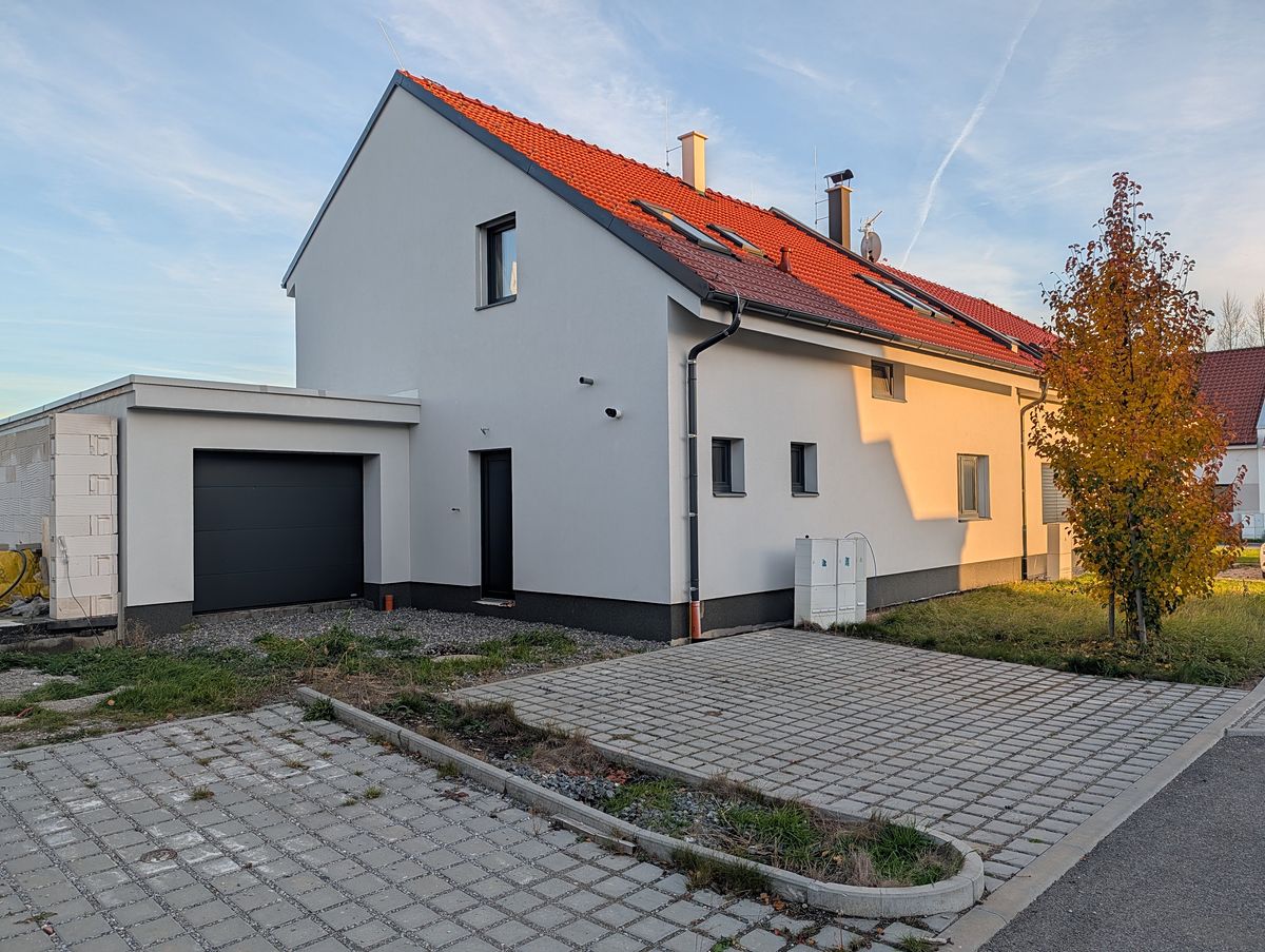 Prodej rodinného domu 171 m², pozemek 734 m²