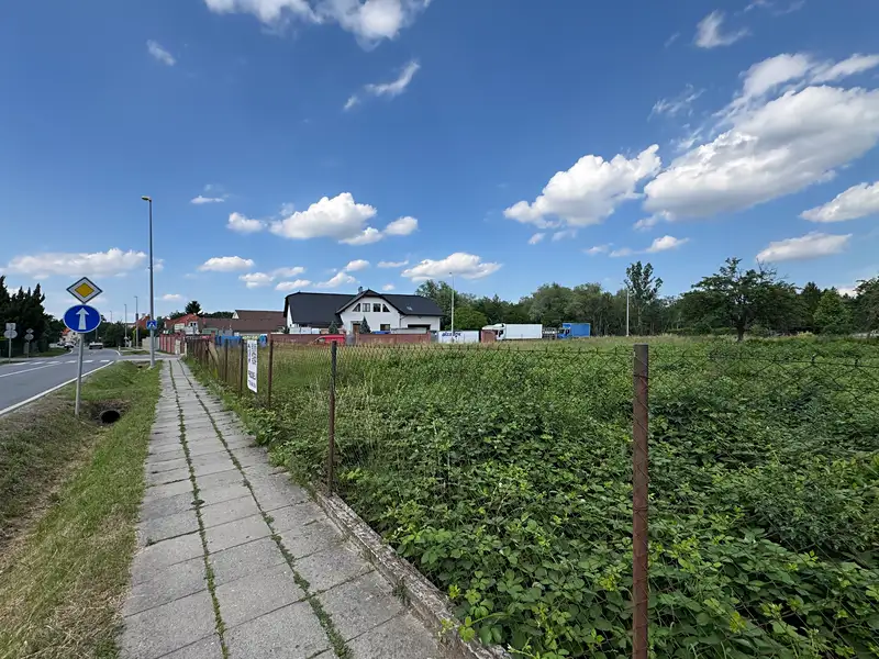 Prodej stavebního pozemku 691 m², Praha – náhled fotky 3