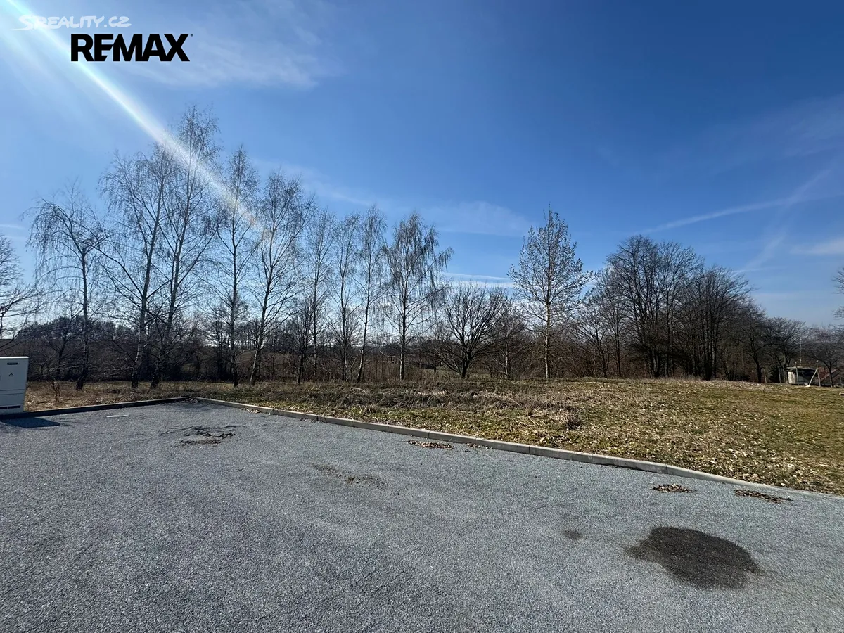 Prodej stavebního pozemku 1052 m² – pohled 5