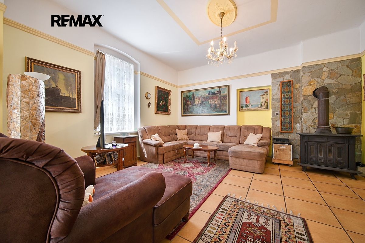 Prodej vily 240 m², pozemek 3091 m² – fotografie 5
