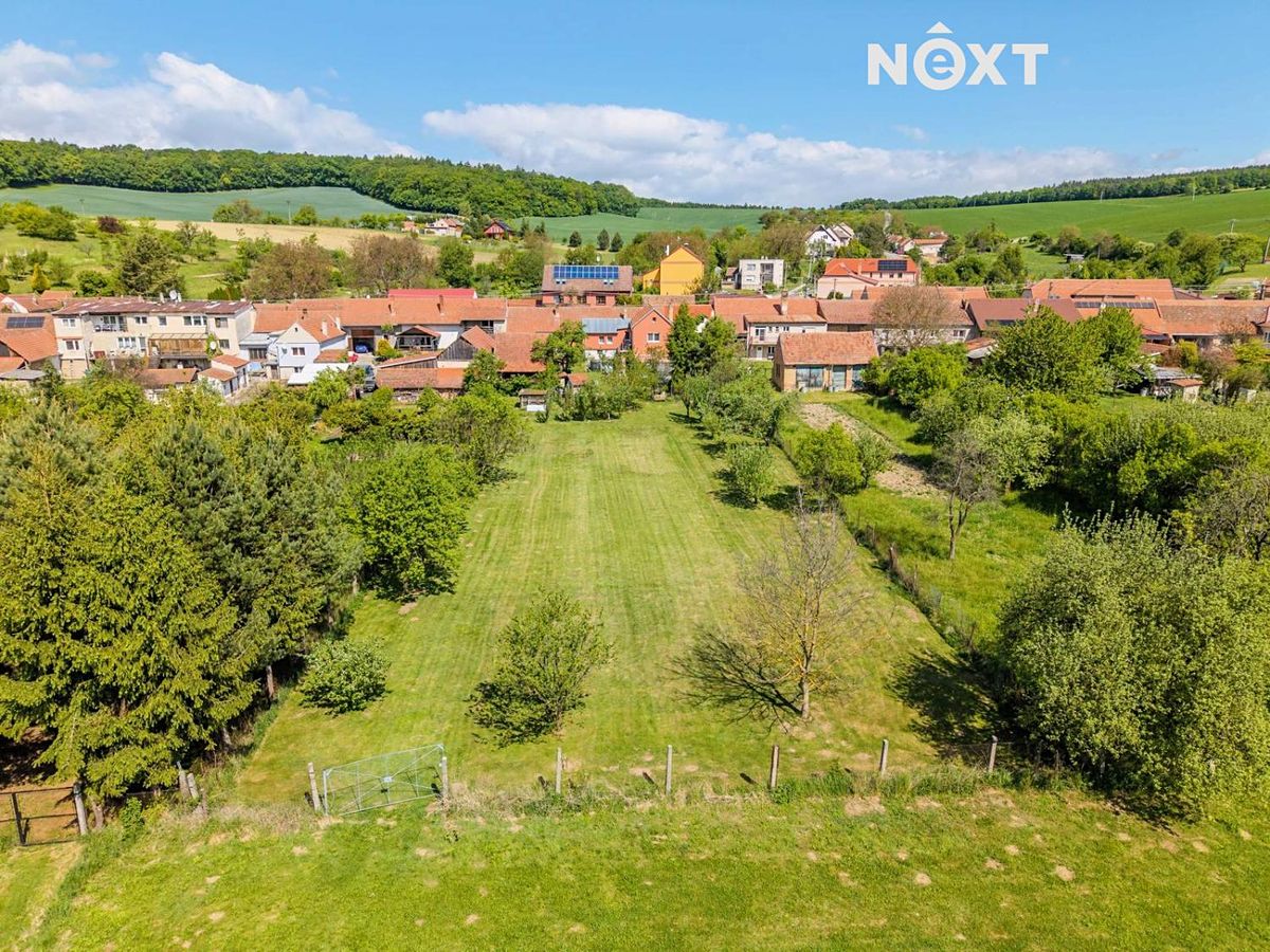 Prodej stavebního pozemku 1958 m² – fotografie 3