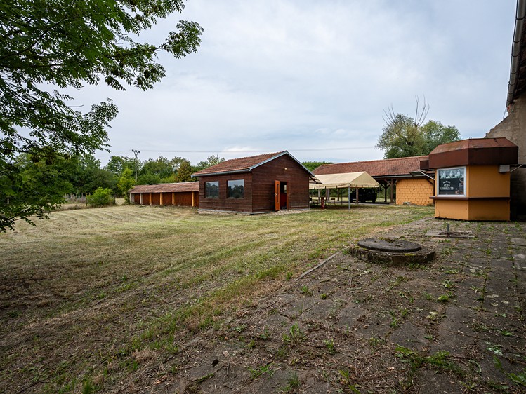 Комерційне приміщення на продаж, 852 м² (18 з 32)