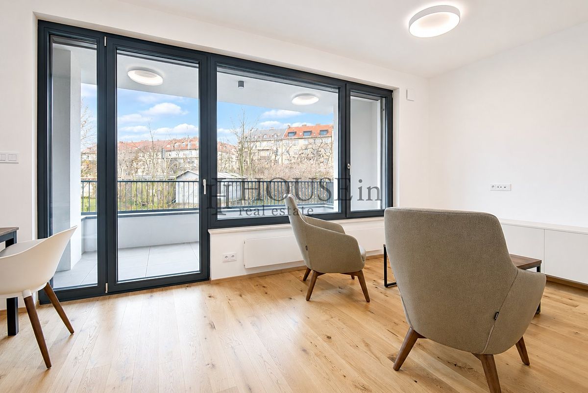 Pronájem bytu 1+kk 40 m²