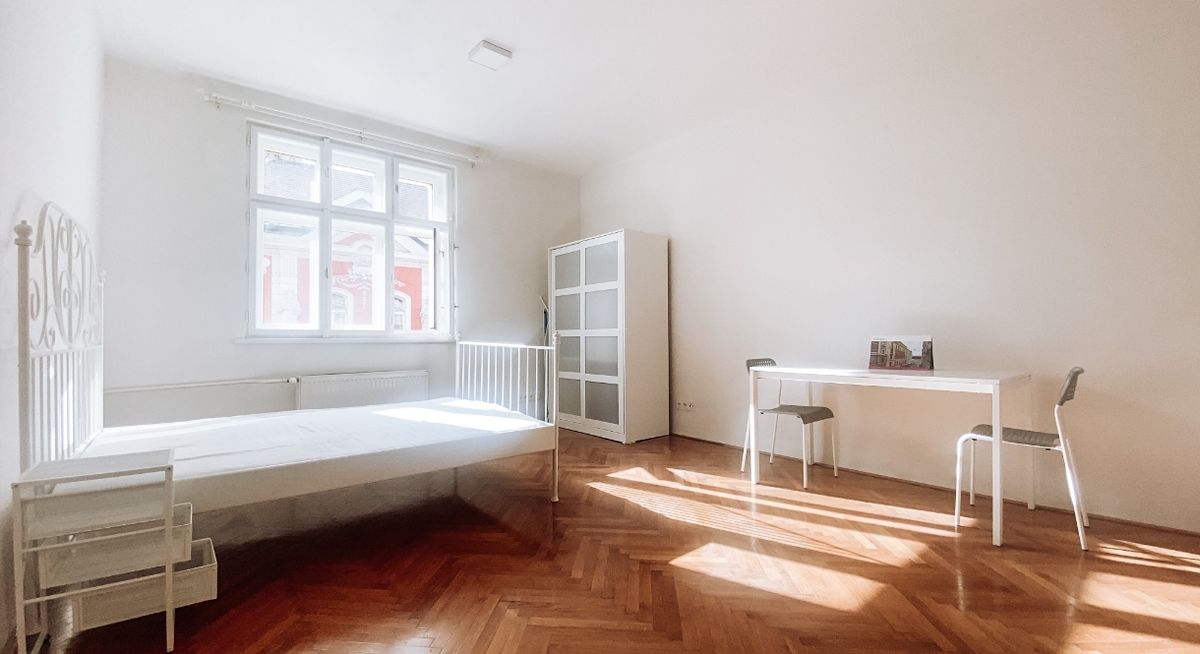 Pronájem bytu 1+kk 33 m²