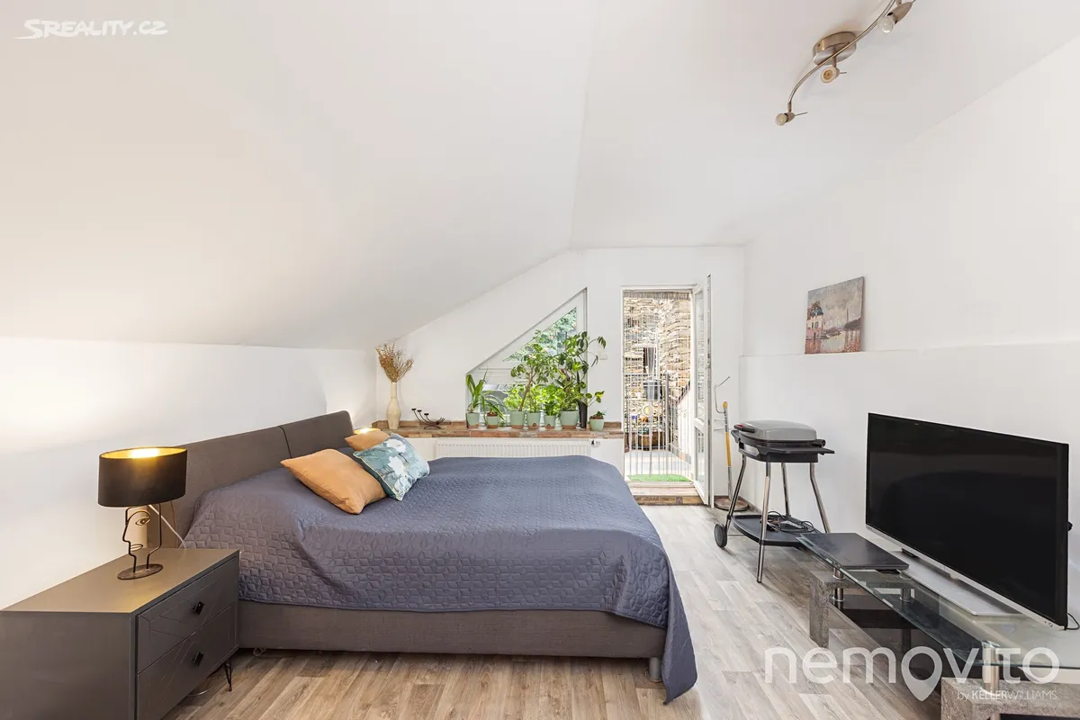 Prodej rodinného domu 151 m², pozemek 296 m² – pohled 6