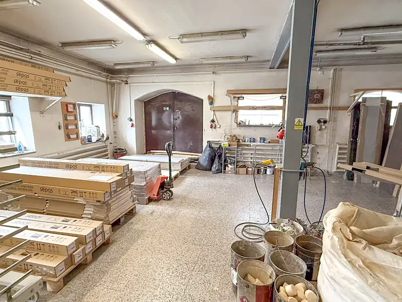 Prodej výrobní haly, prostoru 796 m², Jihlava – náhled fotky 3