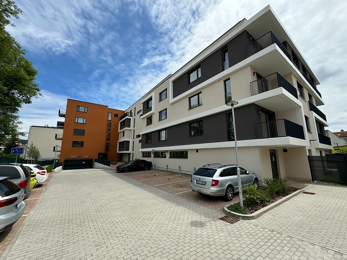 Pronájem bytu 1+kk 36 m²
