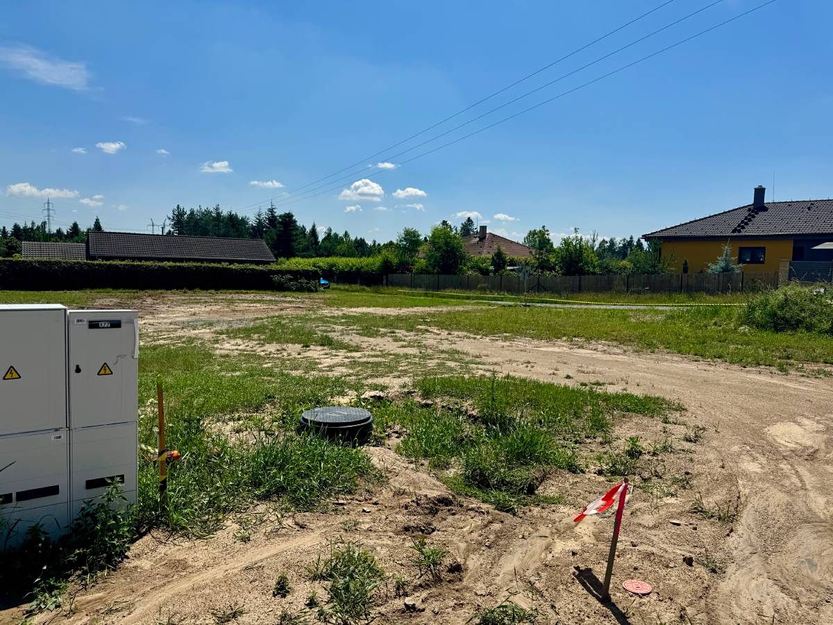 Prodej stavebního pozemku 1052 m² – fotografie 3