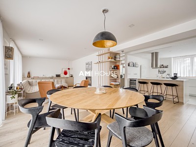 Pronájem  rodinného domu 220 m², pozemek 270 m²