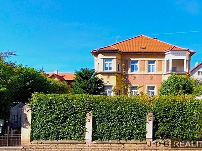 Prodej  rodinného domu 266 m², pozemek 719 m²