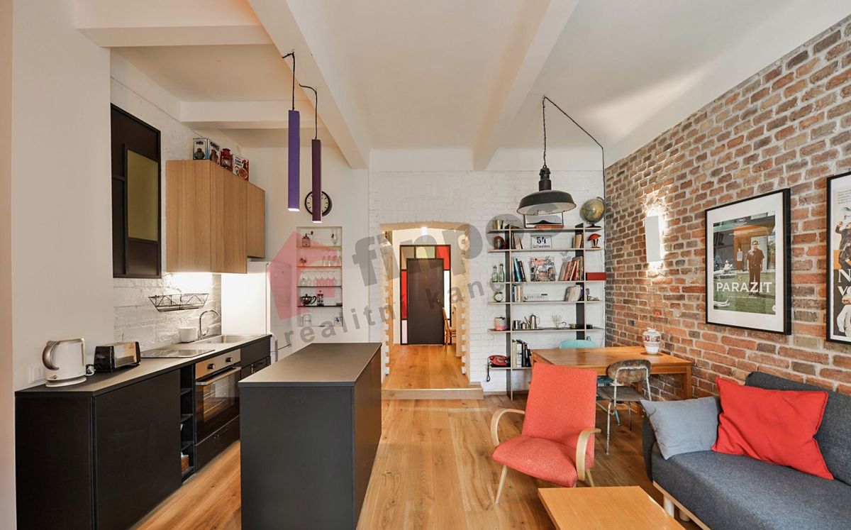 Pronájem bytu 2+kk 62 m²
