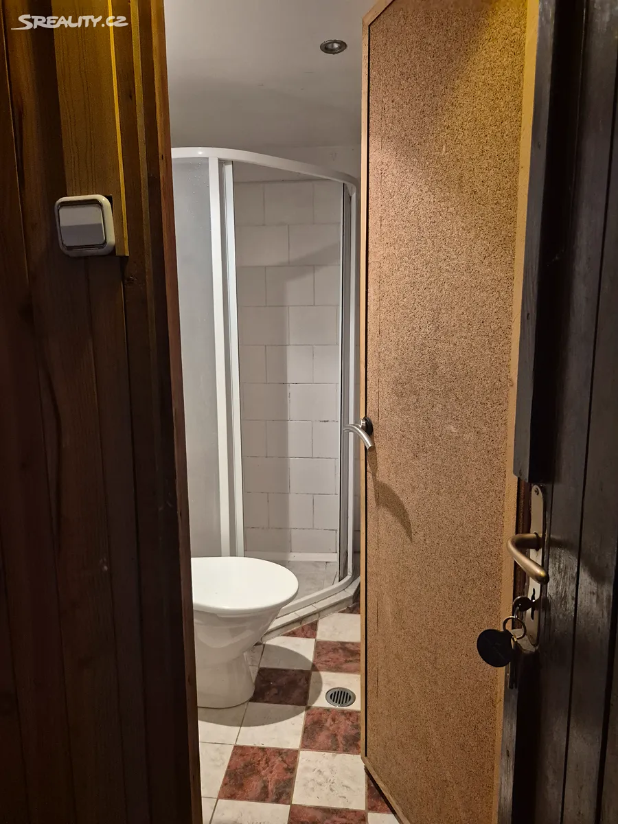 Prodej chaty 43 m², pozemek 415 m² – další