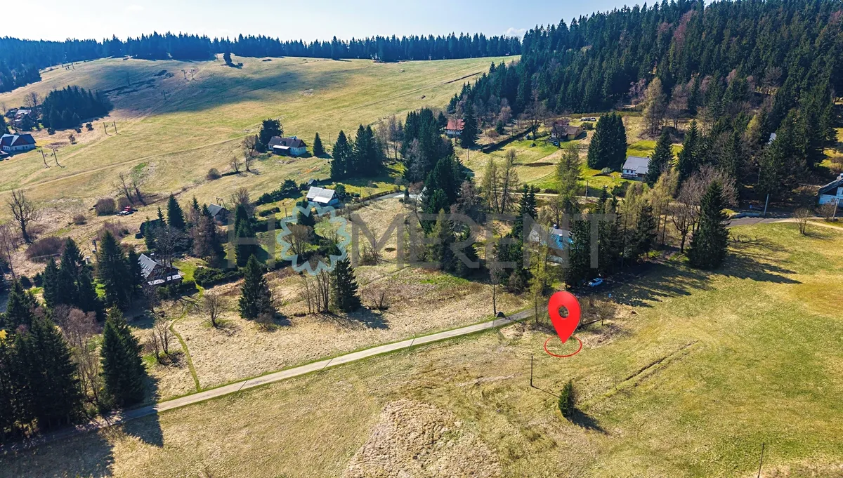 Prodej stavebního pozemku 1343 m² – pohled 4
