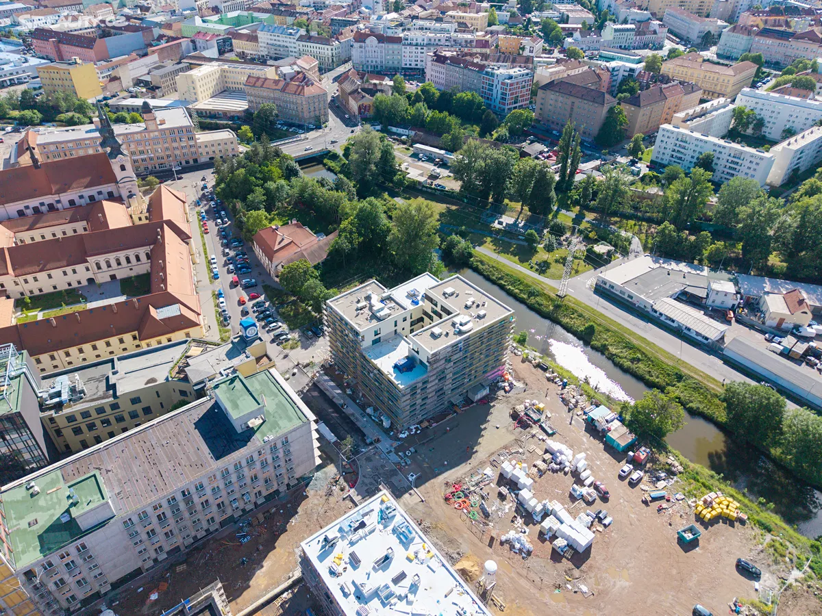 Prodej bytu 3+kk 85 m² – pohled 2
