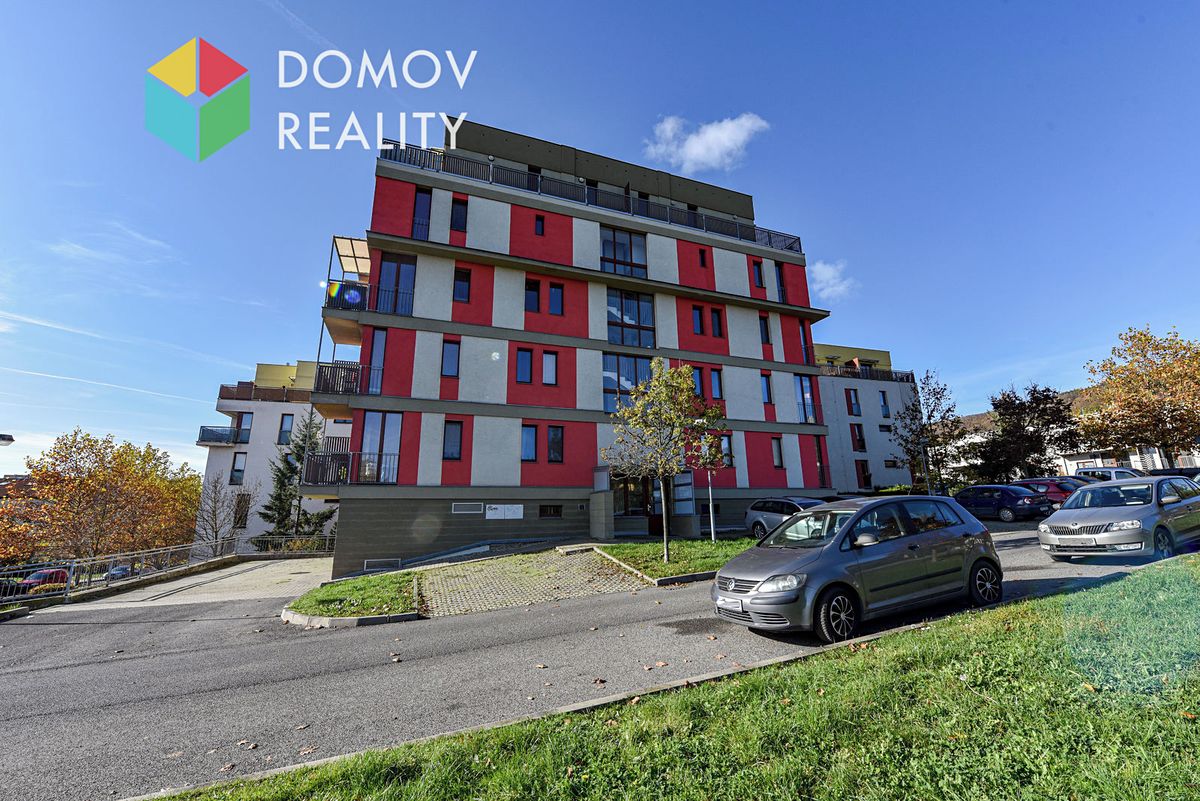 Pronájem bytu 1+kk 38 m²