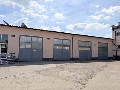 Pronájem výrobní haly, prostoru 445 m²