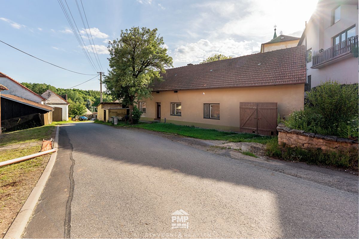 Prodej rodinného domu 98 m², pozemek 1128 m² – fotografie 2