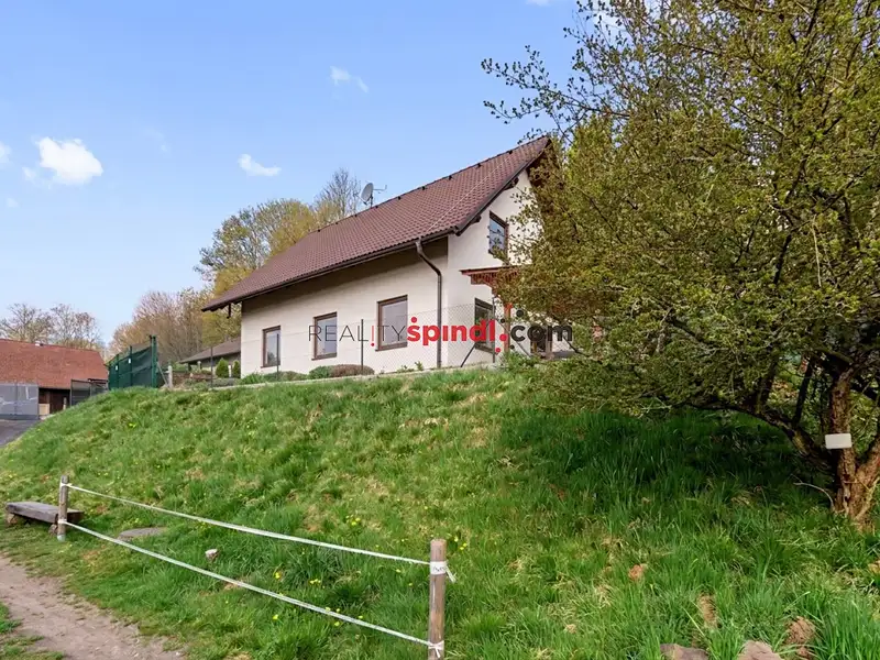 Prodej rodinného domu 188 m², pozemek 3565 m², Chvaleč – náhled fotky 2