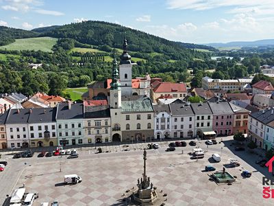 Prodej komerční nemovitosti 422 m²