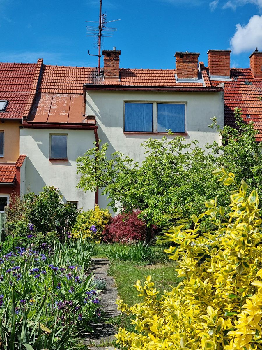 Prodej rodinného domu 100 m², pozemek 312 m² – fotografie 2