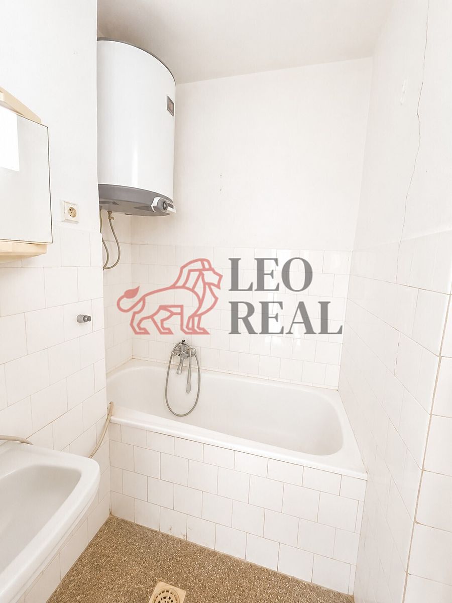 Prodej rodinného domu 120 m², pozemek 448 m² – fotografie 2