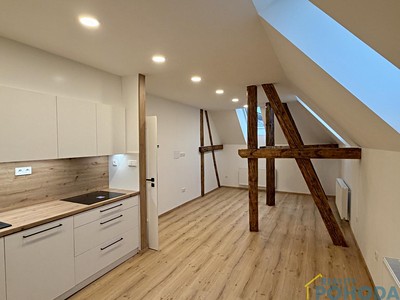 Pronájem bytu 2+kk 62 m²