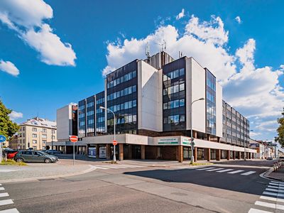 Pronájem kanceláře 300 m²