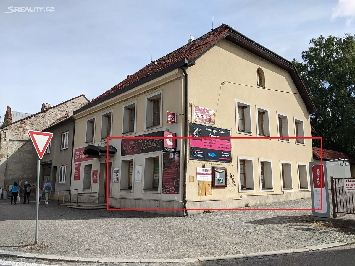 Pronájem obchodního prostoru 68 m², Velké Meziříčí