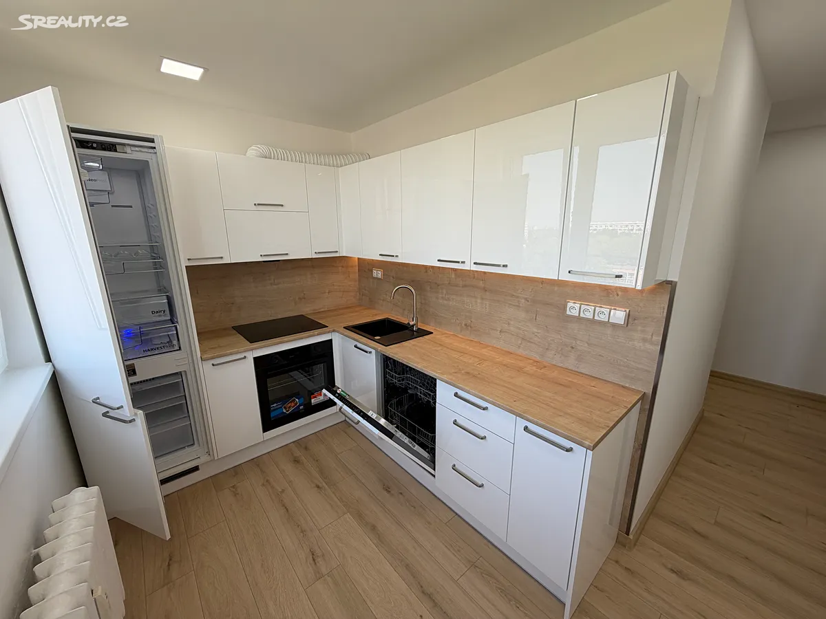Prodej bytu 3+1 74 m², Ostrava