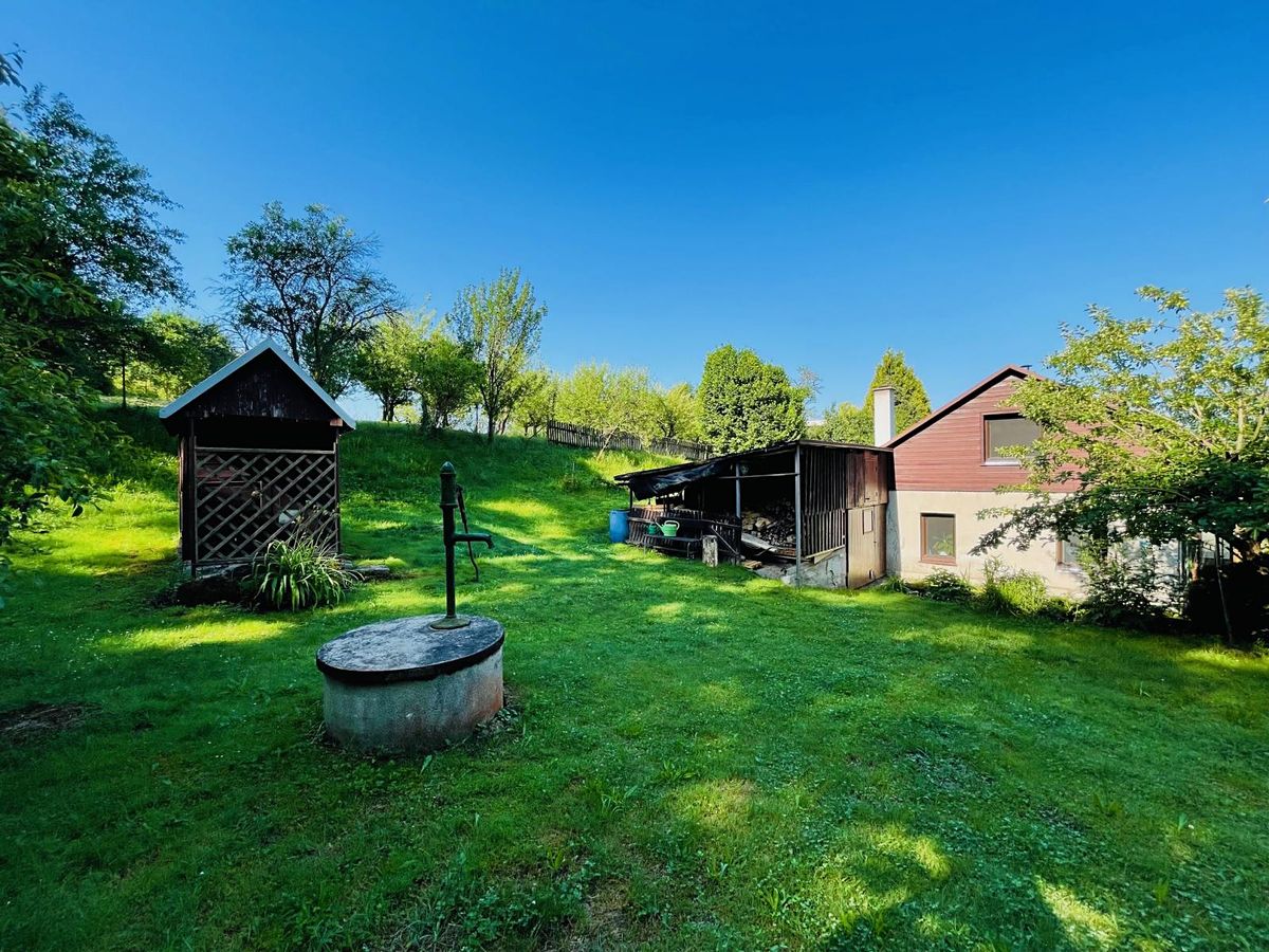 Prodej rodinného domu 130 m², pozemek 1063 m² – fotografie 3