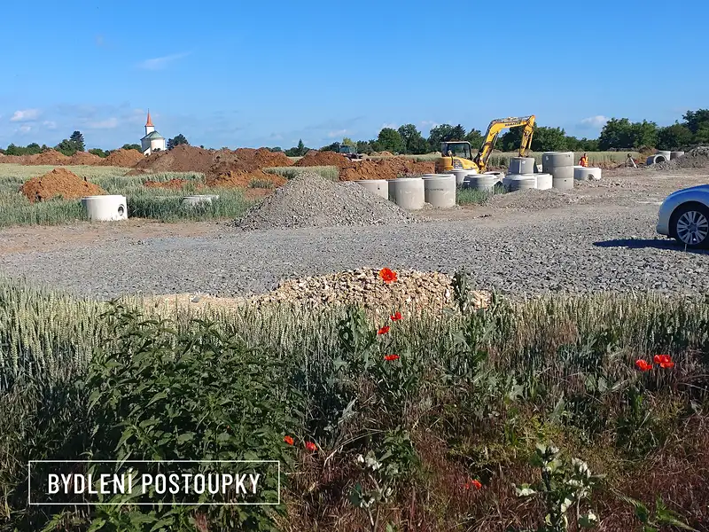 Prodej stavebního pozemku 659 m², Kroměříž – náhled fotky 1