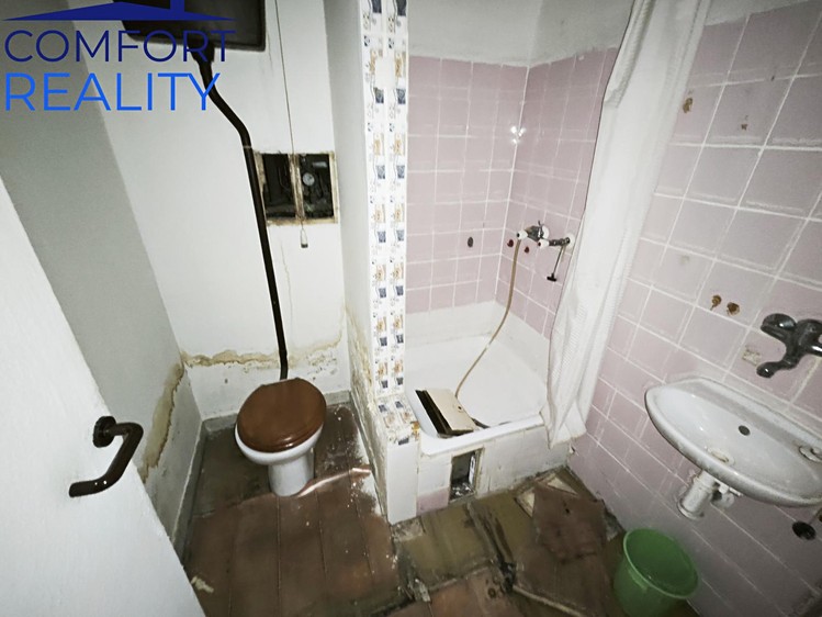 Prodej komerčního prostoru, 1 667 m² (15 z 24)