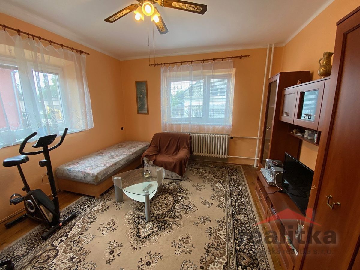 Prodej rodinného domu 137 m², pozemek 547 m² – fotografie 4