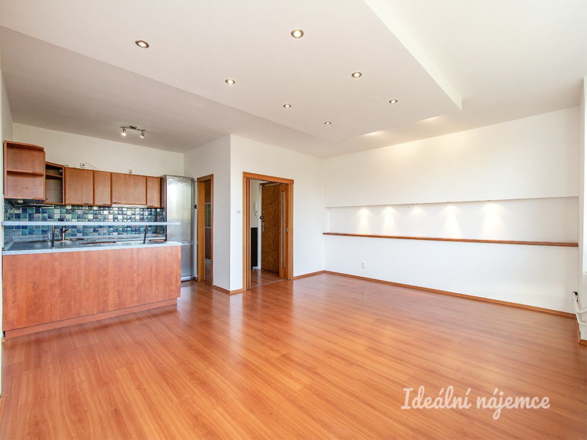 Pronájem bytu 3+kk 72 m²