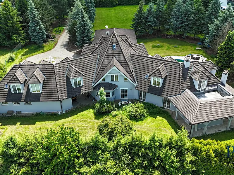 Prodej vily 764 m², pozemek 2792 m², Babice – náhled fotky 1