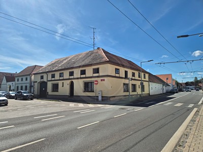 Prodej obchodního prostoru 700 m²