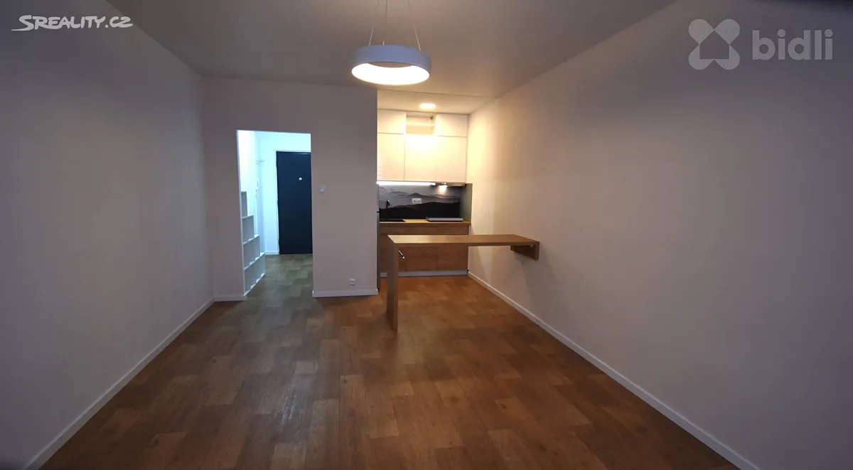 Pronájem bytu 2+kk 40 m² – pohled 4