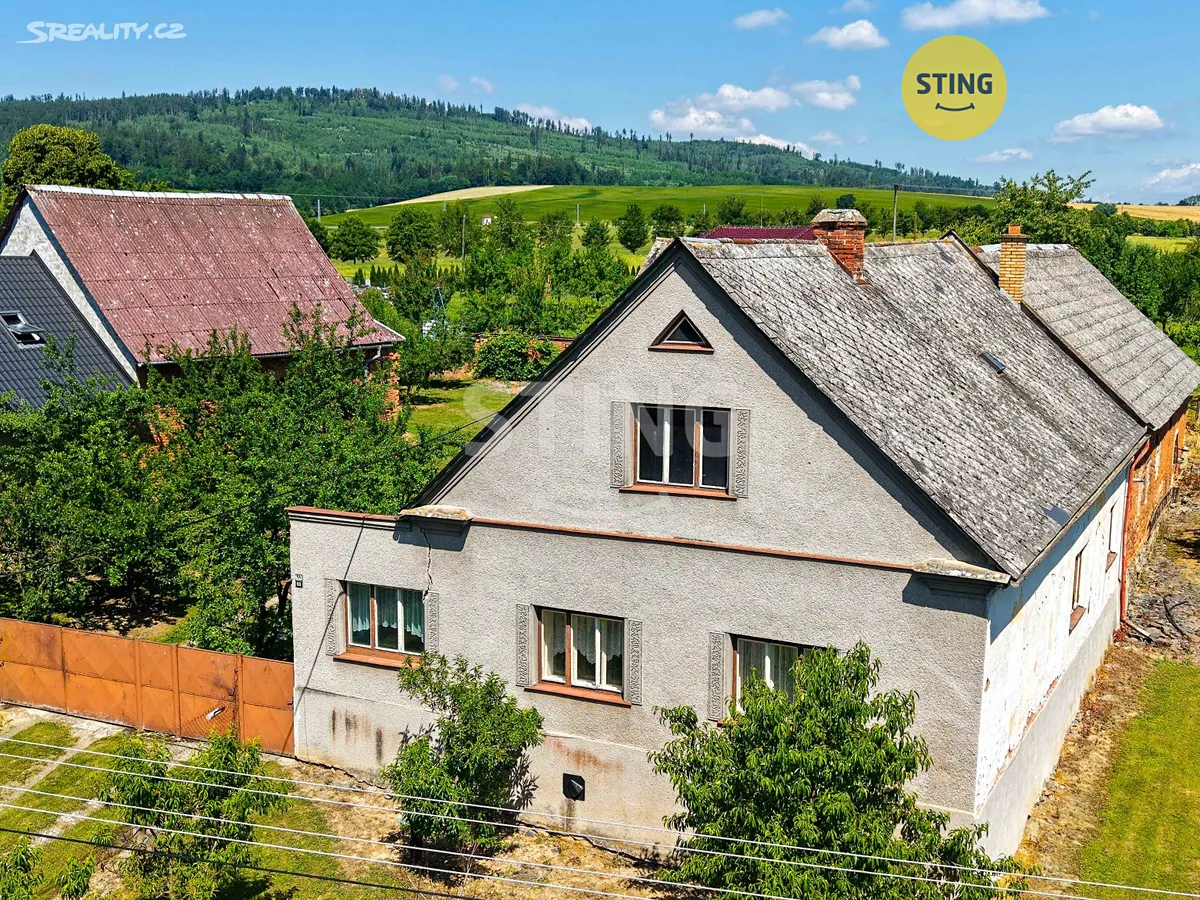 Prodej rodinného domu 260 m², pozemek 2513 m², Nová Hradečná