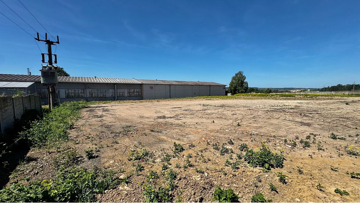 Prodej komerčního pozemku 5000 m² – fotografie 3
