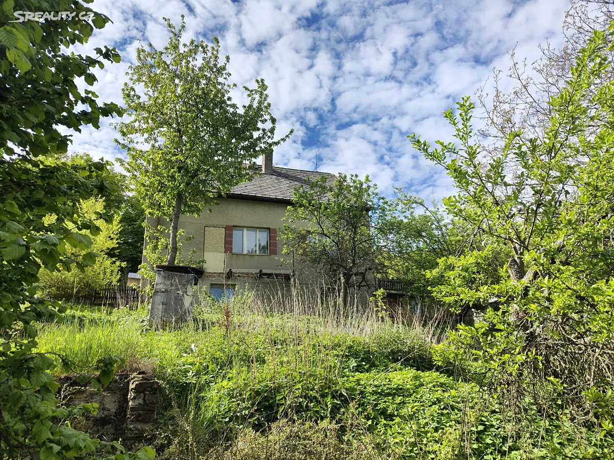 Prodej rodinného domu 220 m², pozemek 923 m² – pohled 3