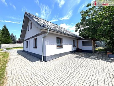 Prodej rodinného domu 135 m², pozemek 1037 m²