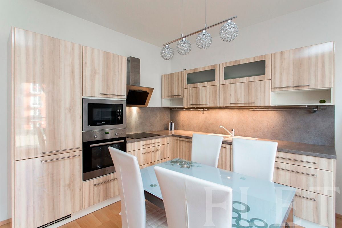 Pronájem bytu 1+kk 39 m²