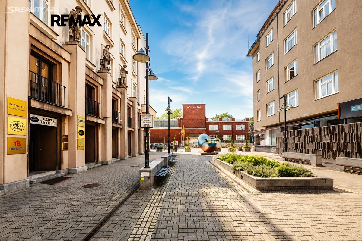 Pronájem kanceláře 22 m² – pohled 3